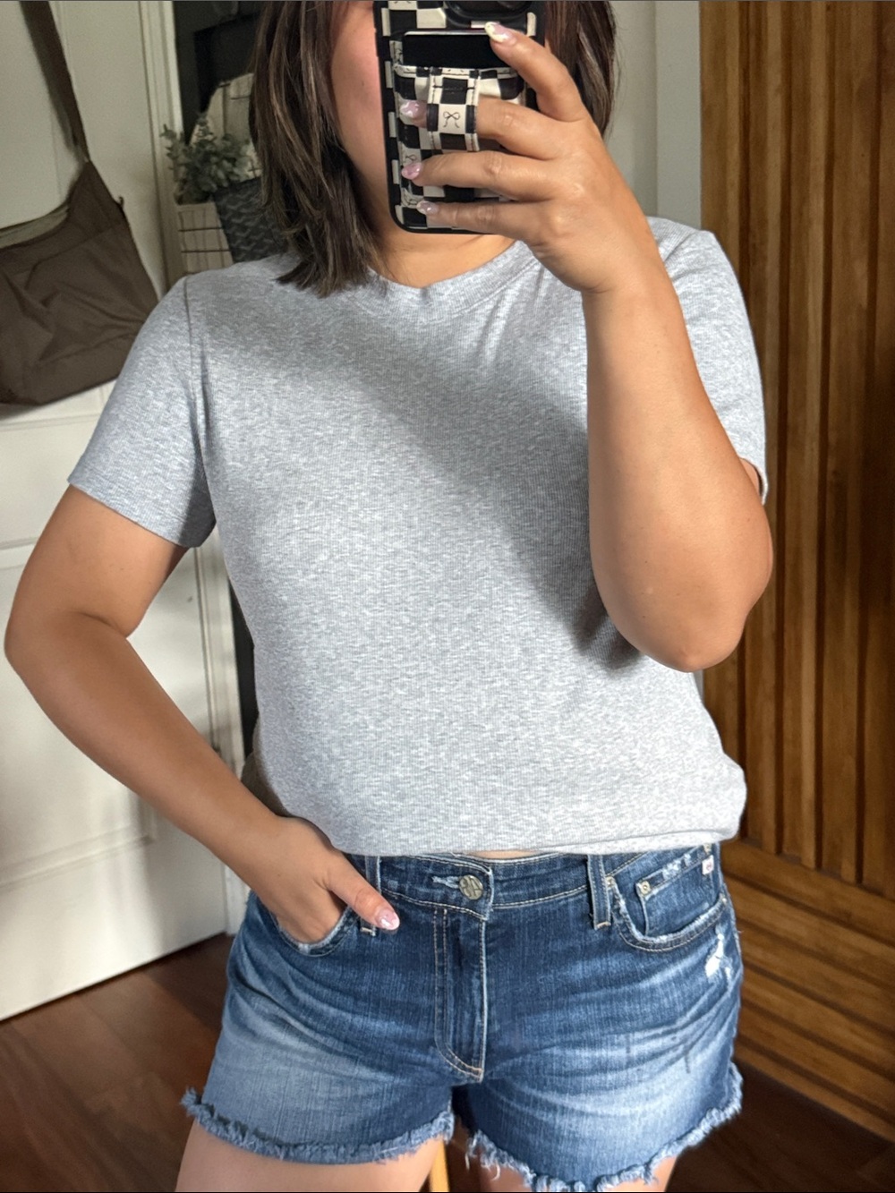 Banana Republic ribbed Basic tee. L
